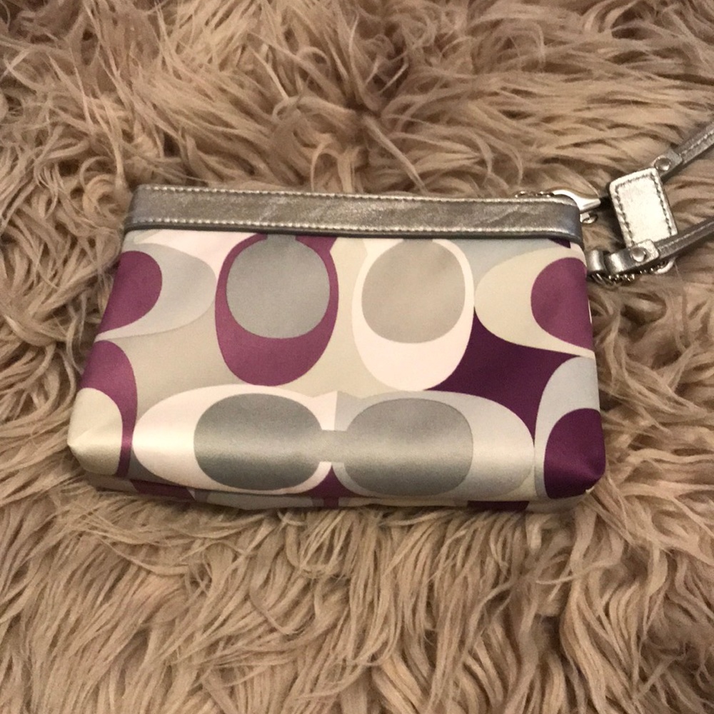 Colorful wristlet - Picture 2 of 6